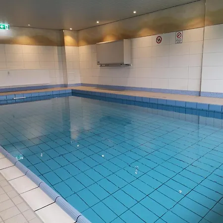 Strandhotel 42 داهم